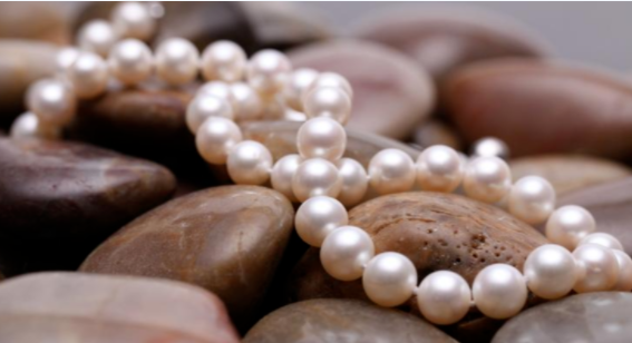 珍珠饰品如何辨别真假？